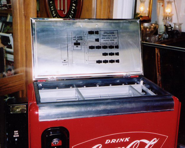 Coca Cola Ideal 55 Machine - Lid Interior