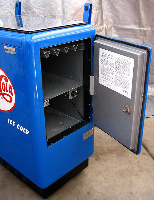 Pepsi Cola Ideal 55 Machine - Side Door View