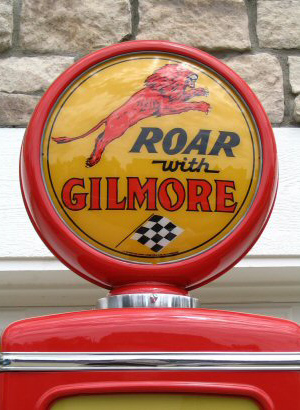 Tokheim Roar With Gilmore Gasoline Pump - Globe Detail