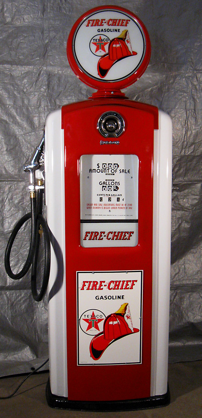 Bennett 700 Firechief Gas Pump - Front View