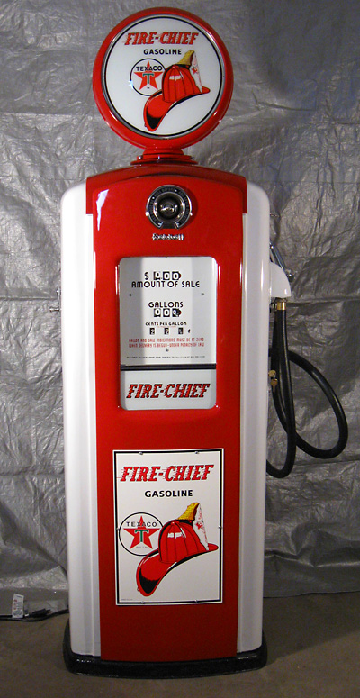 Bennett 700 Firechief Gas Pump - Rear View