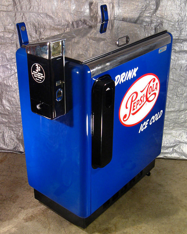 Pepsi Cola Ideal 55 Machine - Angle View