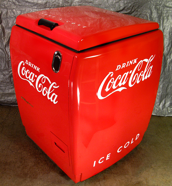 Coca Cola Westinghouse WD-5 Chest Machine - Angle View