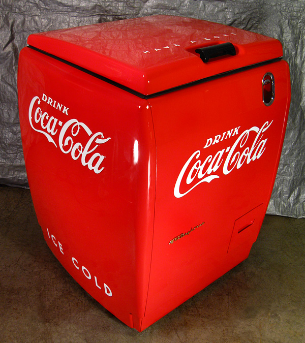 Coca Cola Westinghouse WD-5 Chest Machine - Corner View