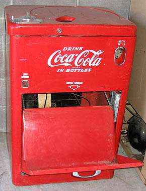 Unrestored Coca Cola Vendo 23 Spin Top Opened